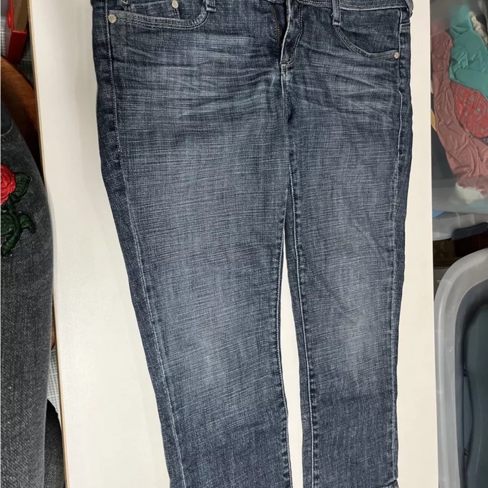 Bebe Capri Jeans Medium Wash Size 31 M Cotton 98% Made In U.S.A